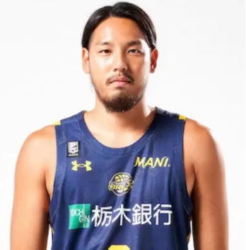 https://img.albiz.com.cn/img/basketball/player/89756375ea4d28cc02198d41debbd9ab.png